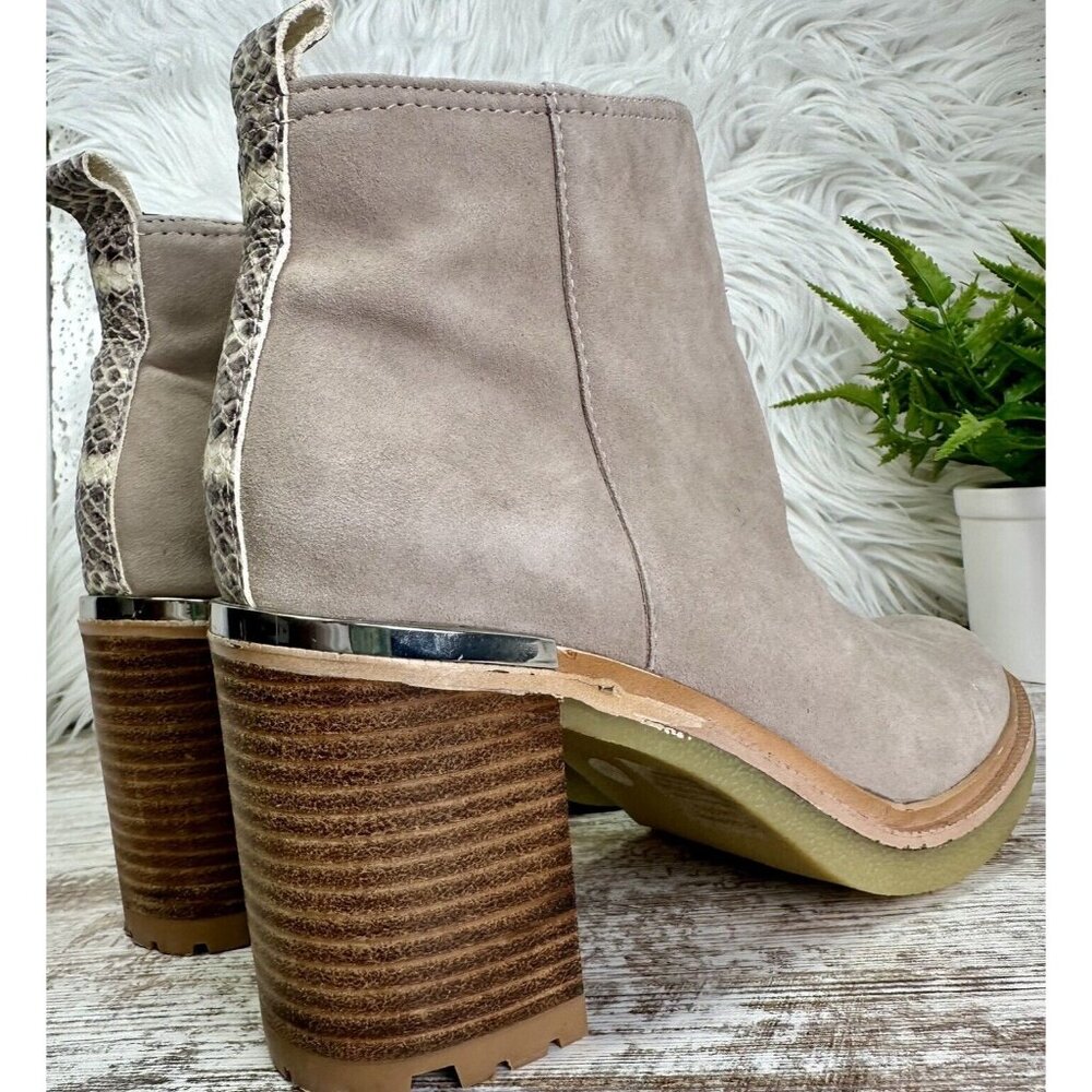 VINCE CAMUTO Gorgan Boots Women’s Size 8 Grey Suede Kelivena Ankle MSRP $149 - Picture 7 of 13